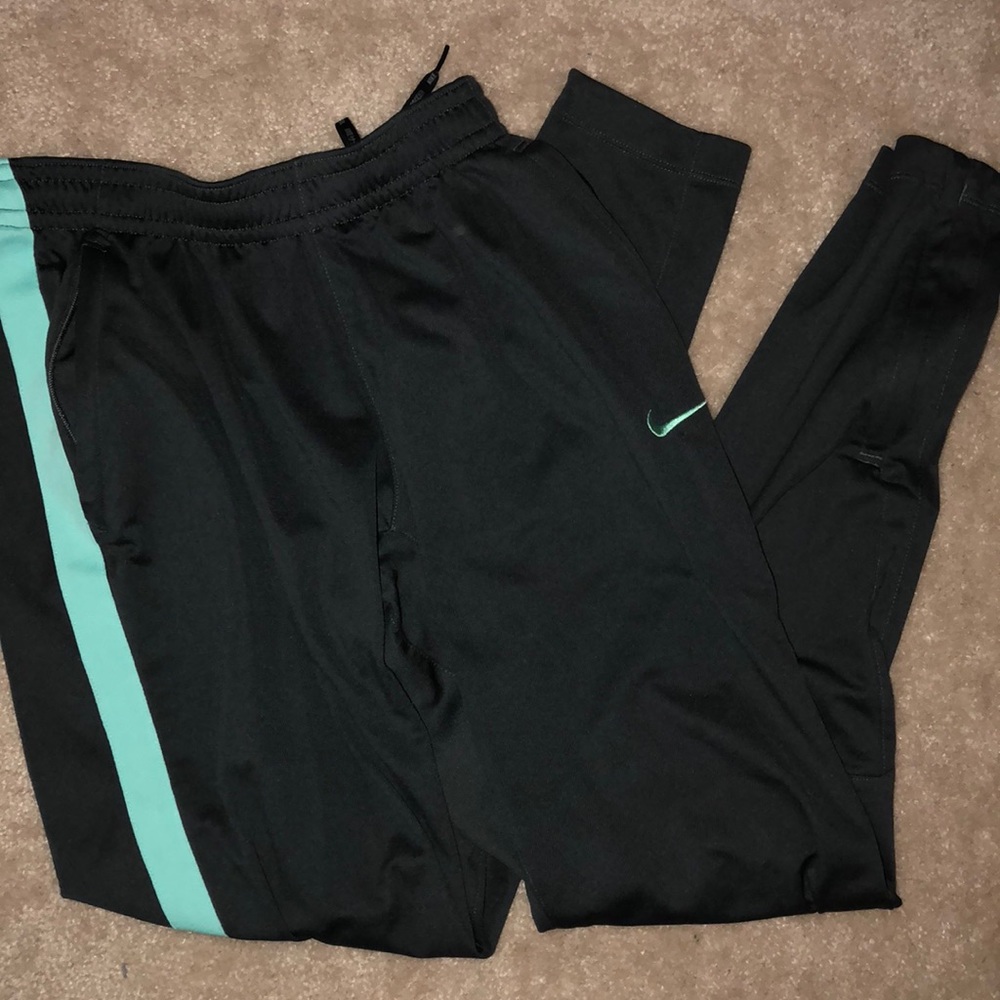 NIKE SWEATS NEVER WORN